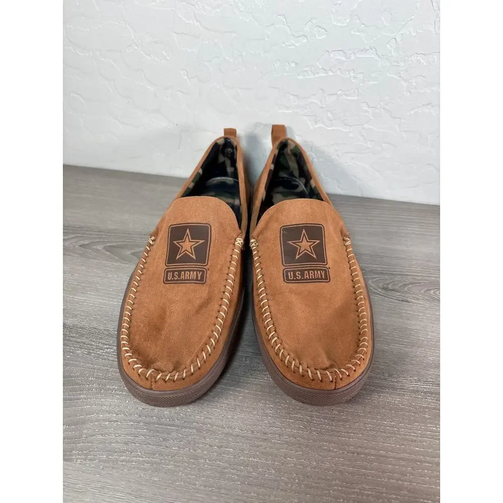 The Bradford Exchange U.S. Army Pride Men's Faux Suede Moccasin Sleepers- Size 9